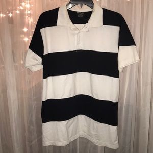 Short sleeved shirt w collar